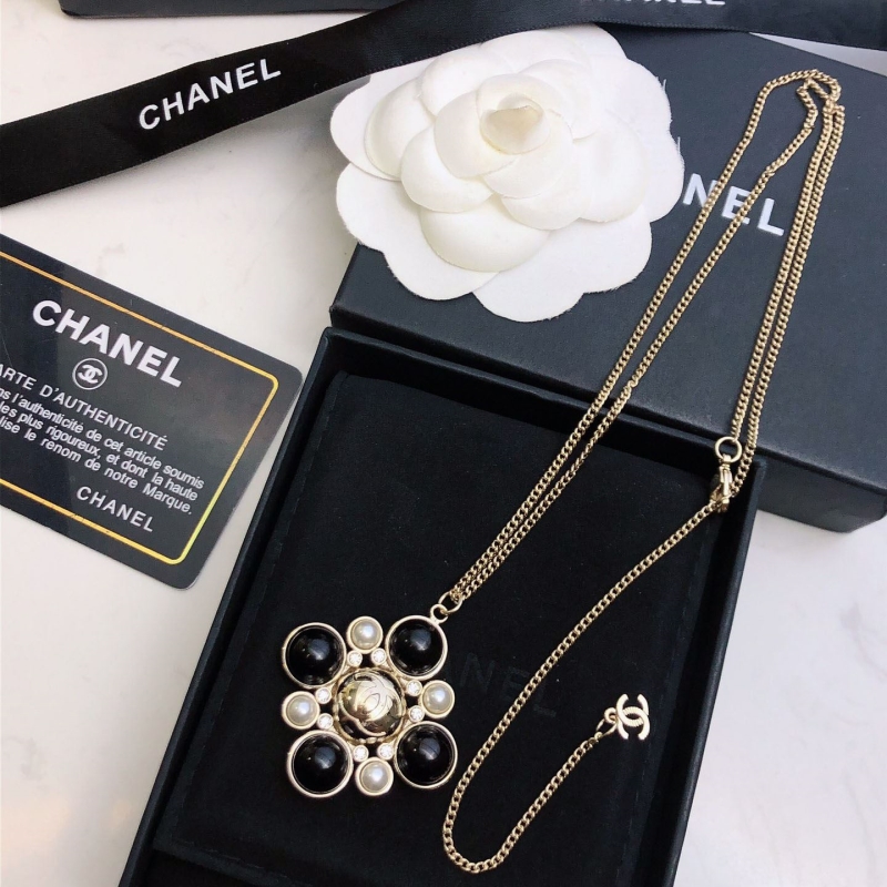 Ch**el necklaces
